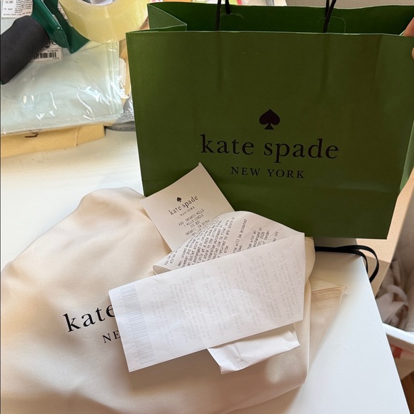 Kate spade black purse crossbody saffiano leather medium NWT - Picture 12 of 12